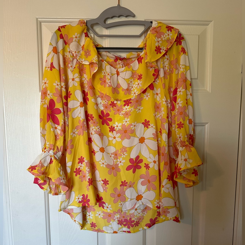 Emily Wonder Floral Print Blouse Sz. Small